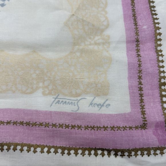 Vintage Hanky-Tammis Keefe-1950's- Handkerchief Dainty Lace Pattern Pink Gold - Picture 2 of 13